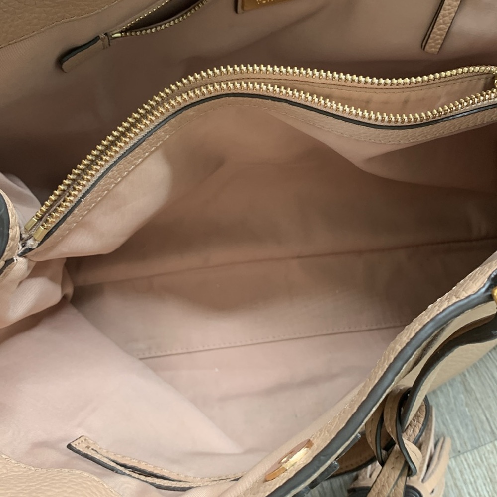Tory Burch Tan Leather Purse - Picture 11 of 14